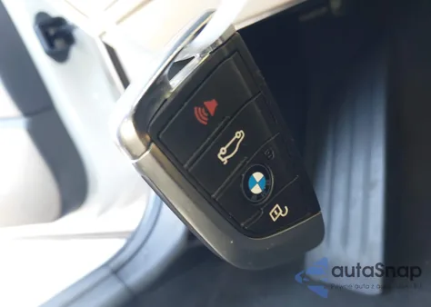 2016 BMW X1 xDrive28I z USA, uszkodzony, nr VIN WBXHT3Z36G4A48894